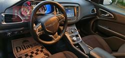 Chrysler 200